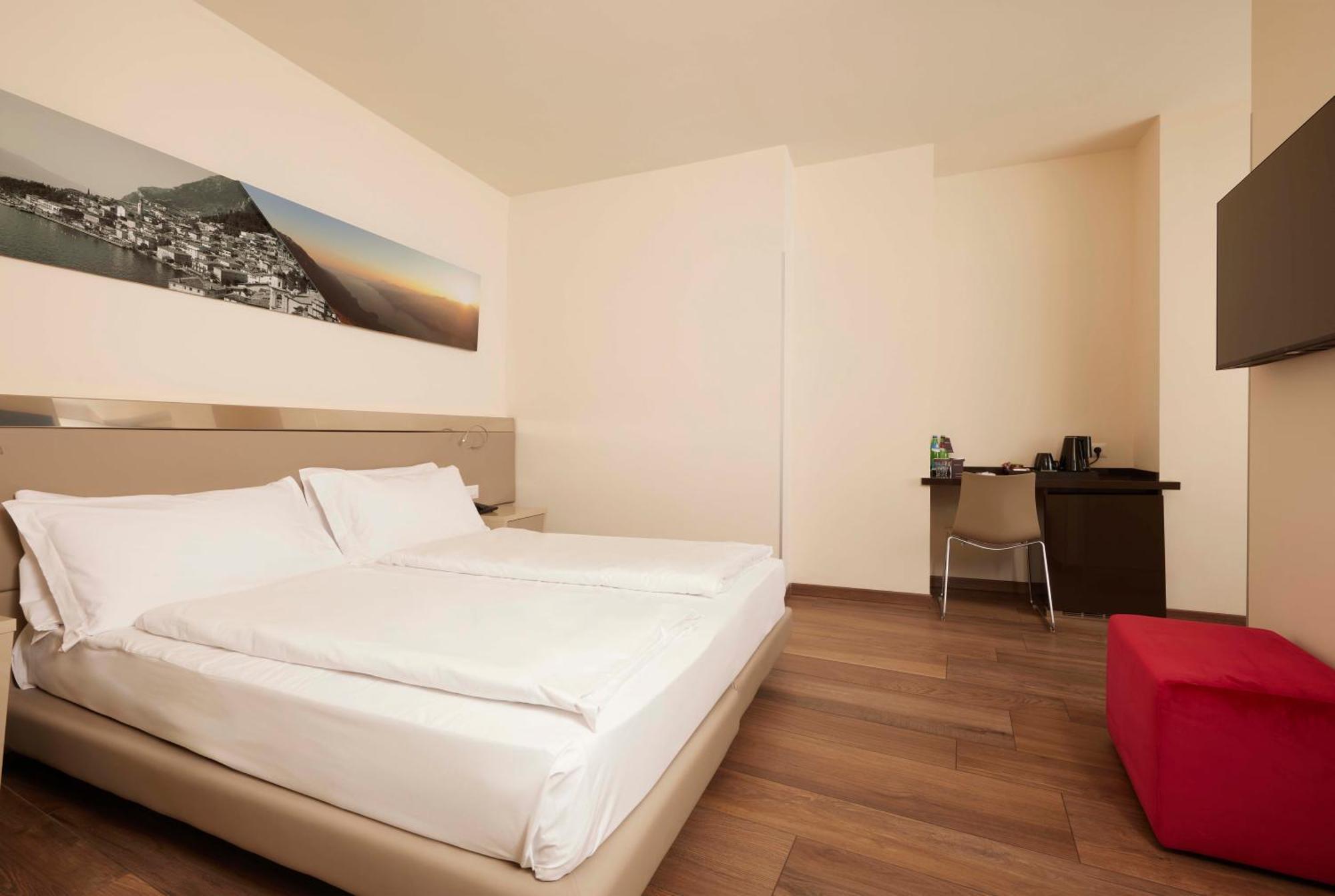 Hotel Atilius - Adults Only Limone sul Garda Habitación foto
